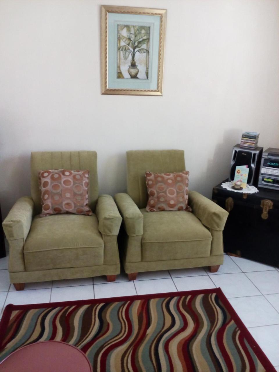 Cozy & Comfy Apartment Портмор Екстериор снимка
